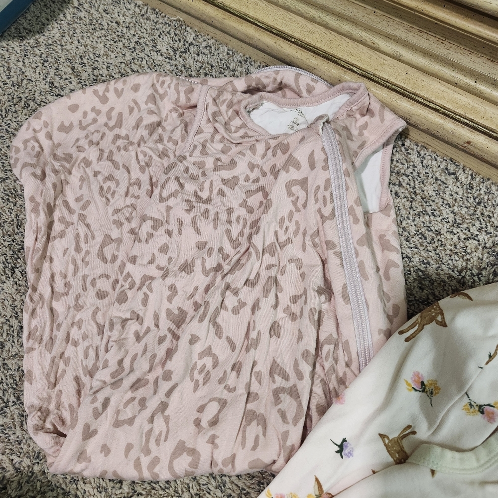 Pink leopard kyte baby wearable blanket